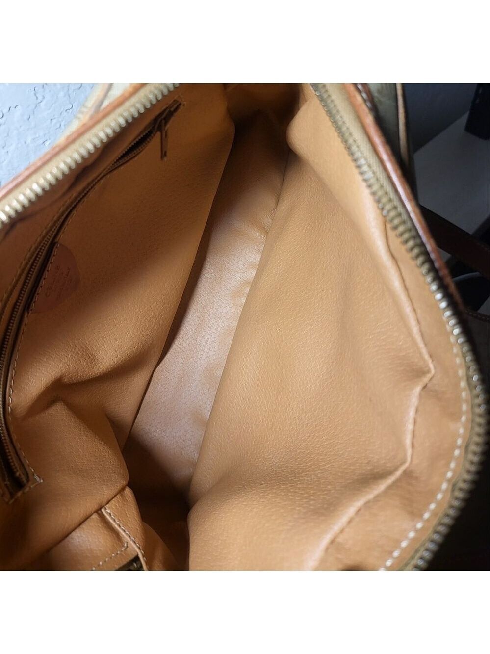 2 Celine Bags!! Crossbody bag and Matching Pouch/Strapless Bag - Picture 3 of 12
